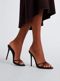 Aurelia Cross - Black