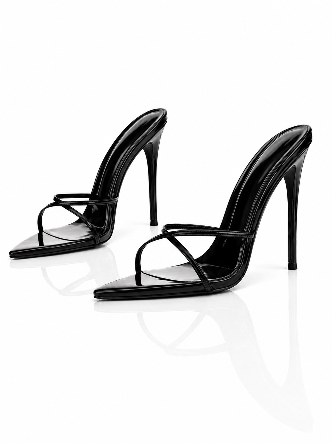 Aurelia Cross - Black